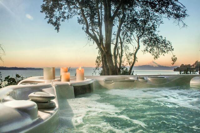 jacuzzi-67cea920.jpg
