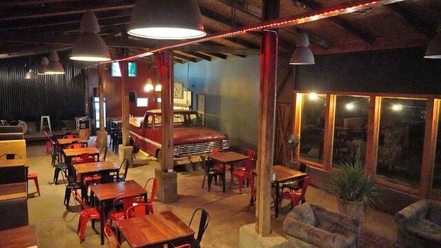 Bar-Strom-Garage2-29c8d922.jpg