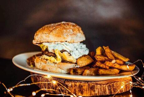 La Terraza Burger Bar