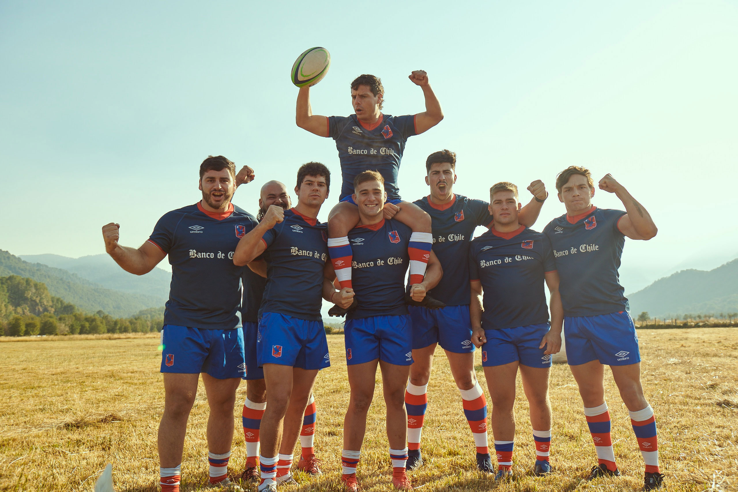 “Los Cóndores” protagonizan campaña para difundir el rugby y promover los valores colectivos del deporte entre los chilenos