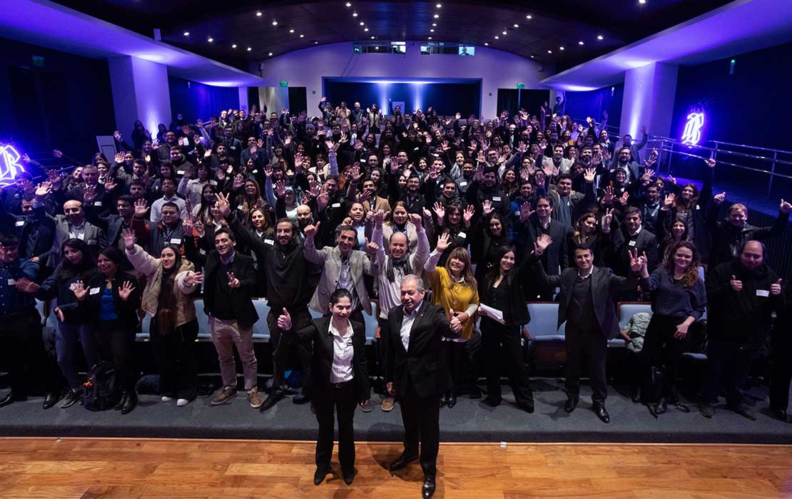 Banco de Chile capacita e impulsa la empleabilidad de jóvenes y mujeres en tecnología 