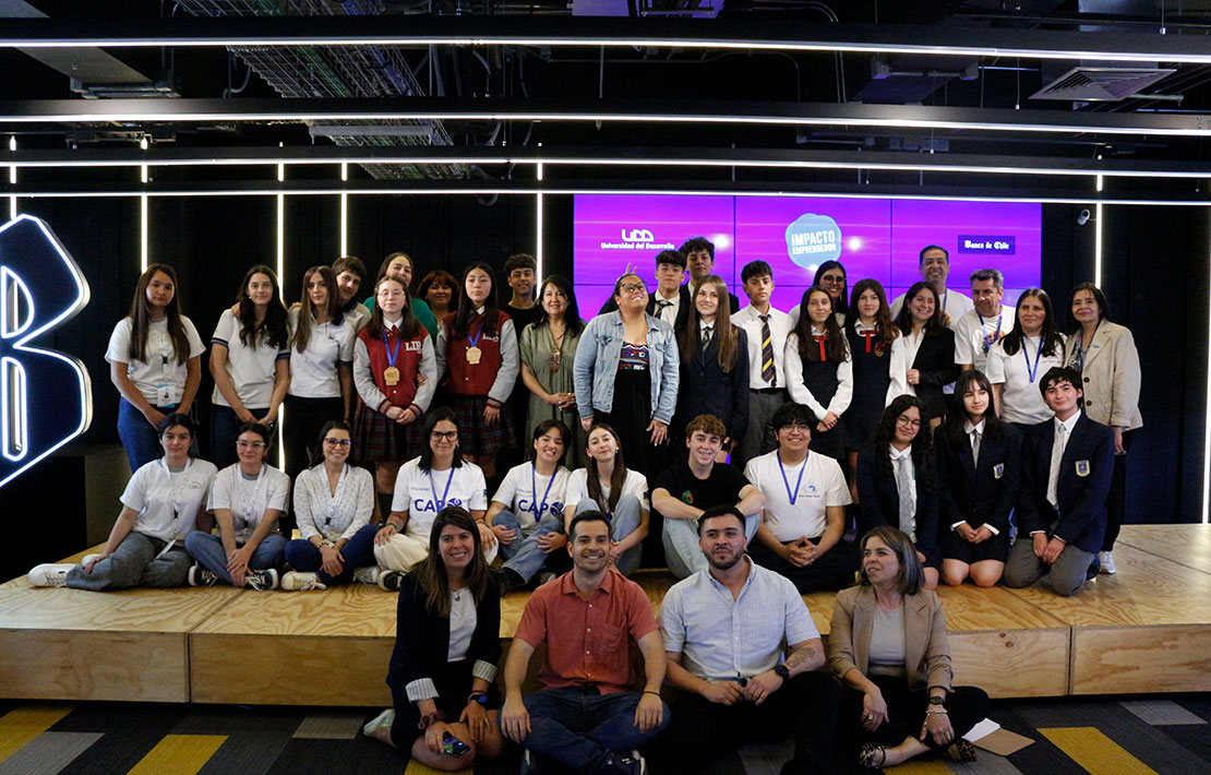 Estudiantes de Santa Cruz y Bulnes ganan la 3a edición del Concurso Nacional de Emprendimiento Escolar Impacto Emprendedor  imagen